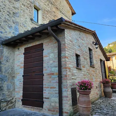 Il Maniero Country House *